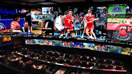 Sports betting strategy: Parlay rules to live by (NFL)