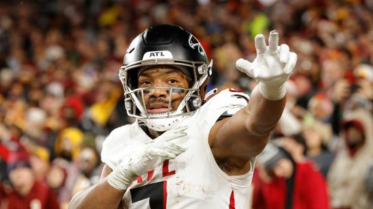 Banking on Bijan Robinson at No. 1 overall in fantasy (NFL)