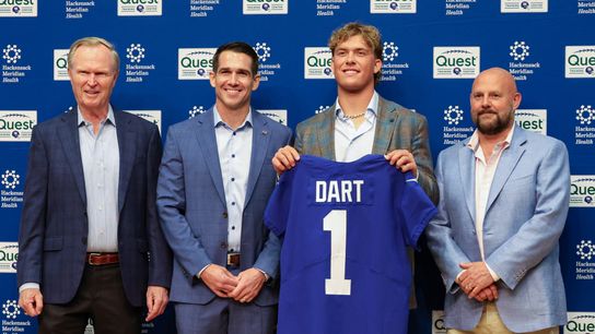 Jaxson Dart: Will rookie QB lead Giants in passing yards? (NFL)