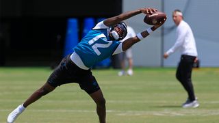 Travis Hunter: A rookie wide receiver worthy of investment? (NFL). Photo by Corey Perrine, Florida Times-Union, USA TODAY NETWORK via Imagn Images