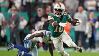 Miami Dolphins 2025 forecast: Climb the Hill (NFL). Photo by Jim Rassol / USA TODAY NETWORK via Imagn Images